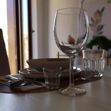 Casa Milu - Vicolo Satiro, Old Town Apartment *