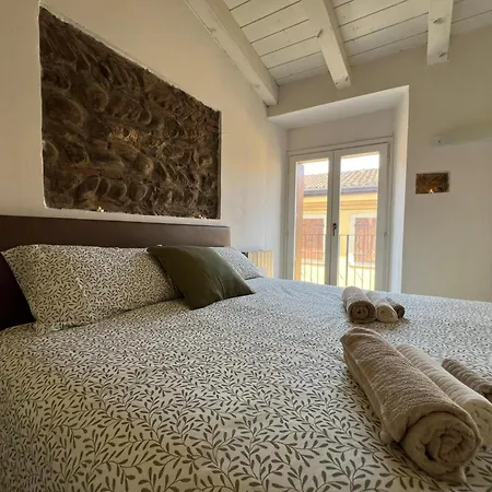 Casa Milu - Vicolo Satiro, Old Town Apartment Verona