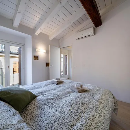 Apartment Casa Milu - Vicolo Satiro, Old Town