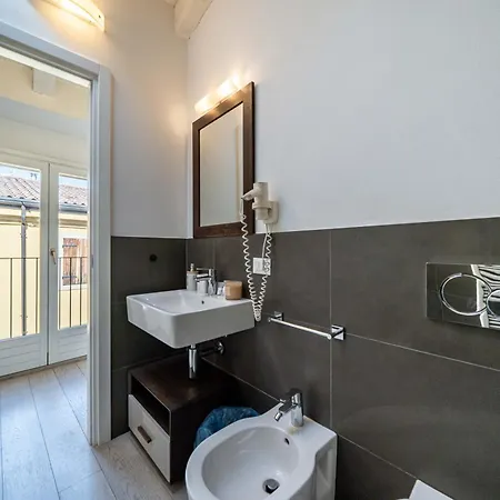 Casa Milu - Vicolo Satiro, Old Town Apartment *