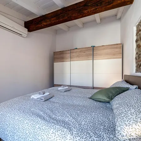 Apartment Casa Milu - Vicolo Satiro, Old Town *