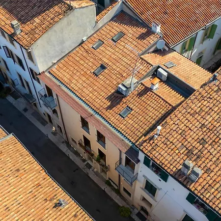 Casa Milu - Vicolo Satiro, Old Town Apartment Verona